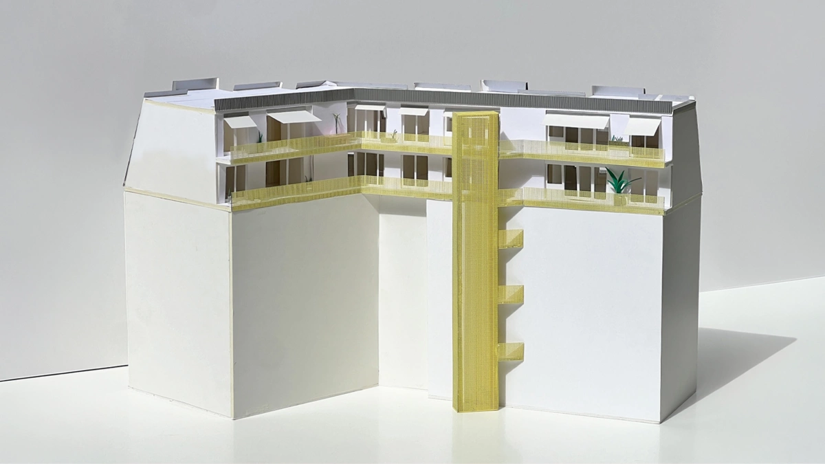 Modellfoto Architekturmodell Berlin Spandau Urbane Architektur Dachstuhl Aufstockung Erweiterung Wohnungsbau Wohnen